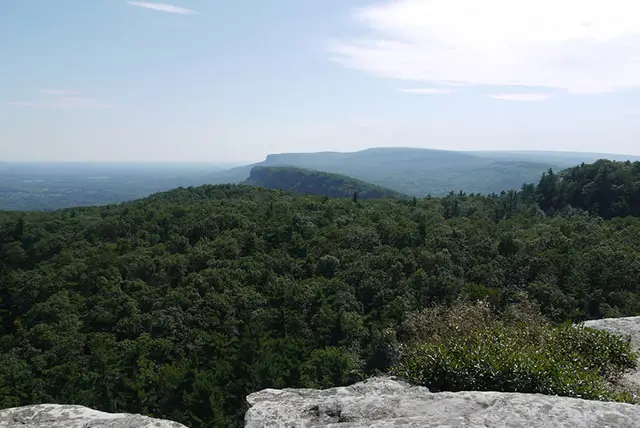 Photograph of the Millbrooke Mountain in the Mohonk Preserve by WhatsAllThisThen/Flickr